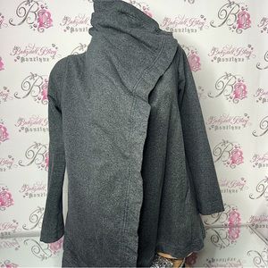 Lululemon WRAP sweater grey cardigan stretchy multi way adjustable snap buttons